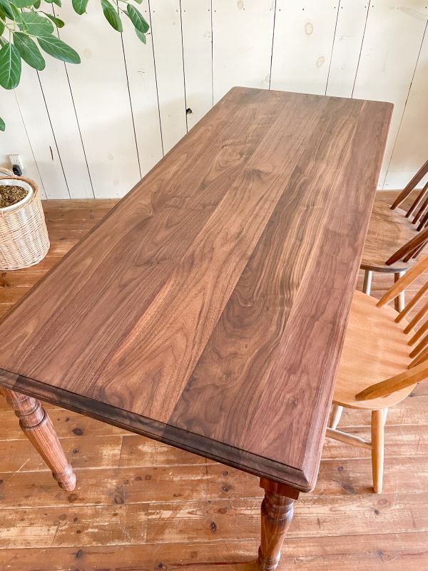 ブラックウォールナットダイニングテーブルろくろ脚W1800オーダー