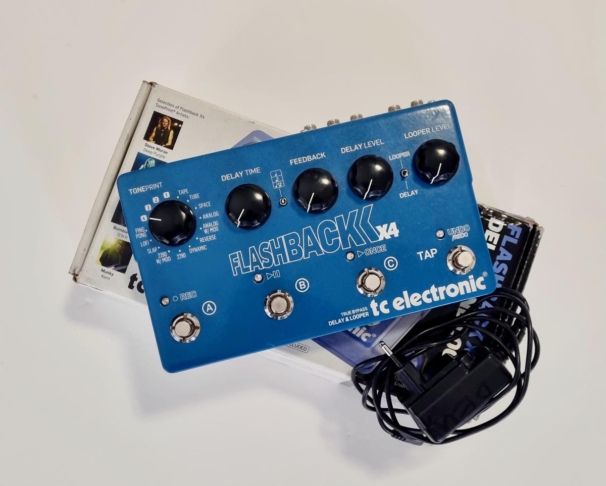 TC Electronic Flashback X4 Delay & Looper 2011