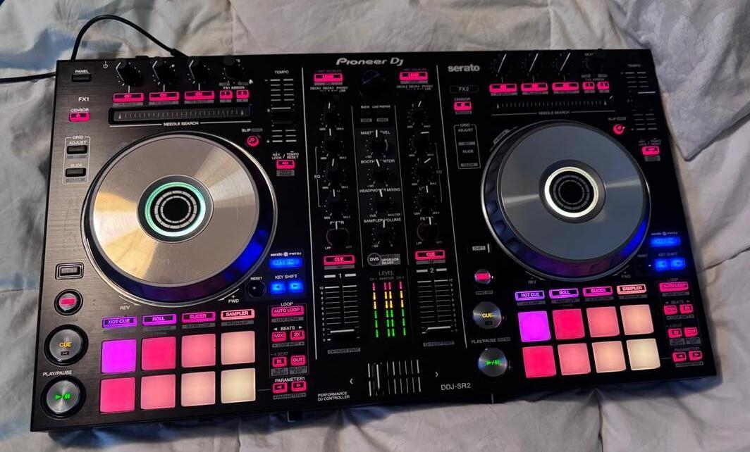 Pioneer DDJ-SR2