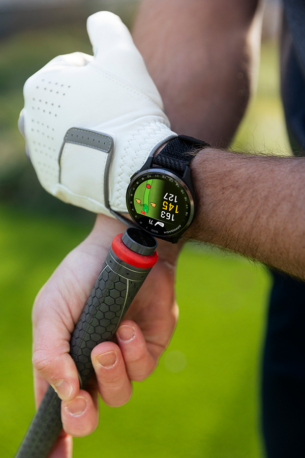 ガーミン Garminウォッチと連携させ、ゴルフのラウンド中のショットを