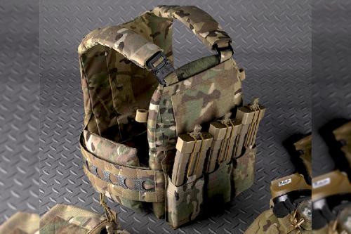 SFBC ONLINE SHOP / WoSporT FCPC V5タイプ プレートキャリア BK