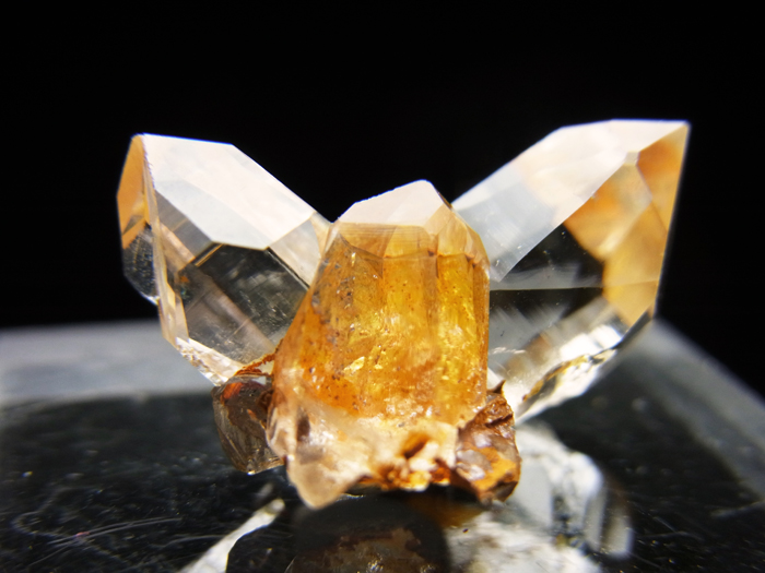 国産鉱物】水晶クラスター(宮崎県) 鉱物標本 国産鉱物】水晶クラスター