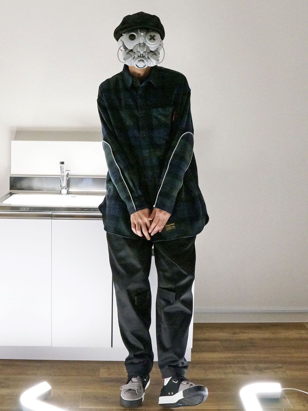 THUNDERBOX - WIDE BONDAGE-PANTS | DOLL