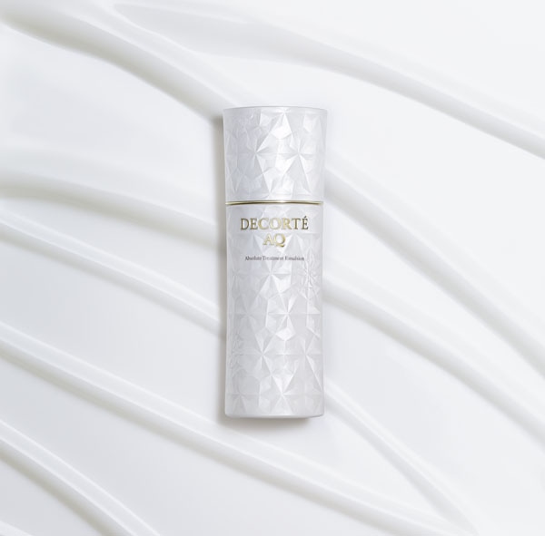 AQ アブソリュート エマルジョン マイクロラディアンス Ⅰ | DECORTÉ