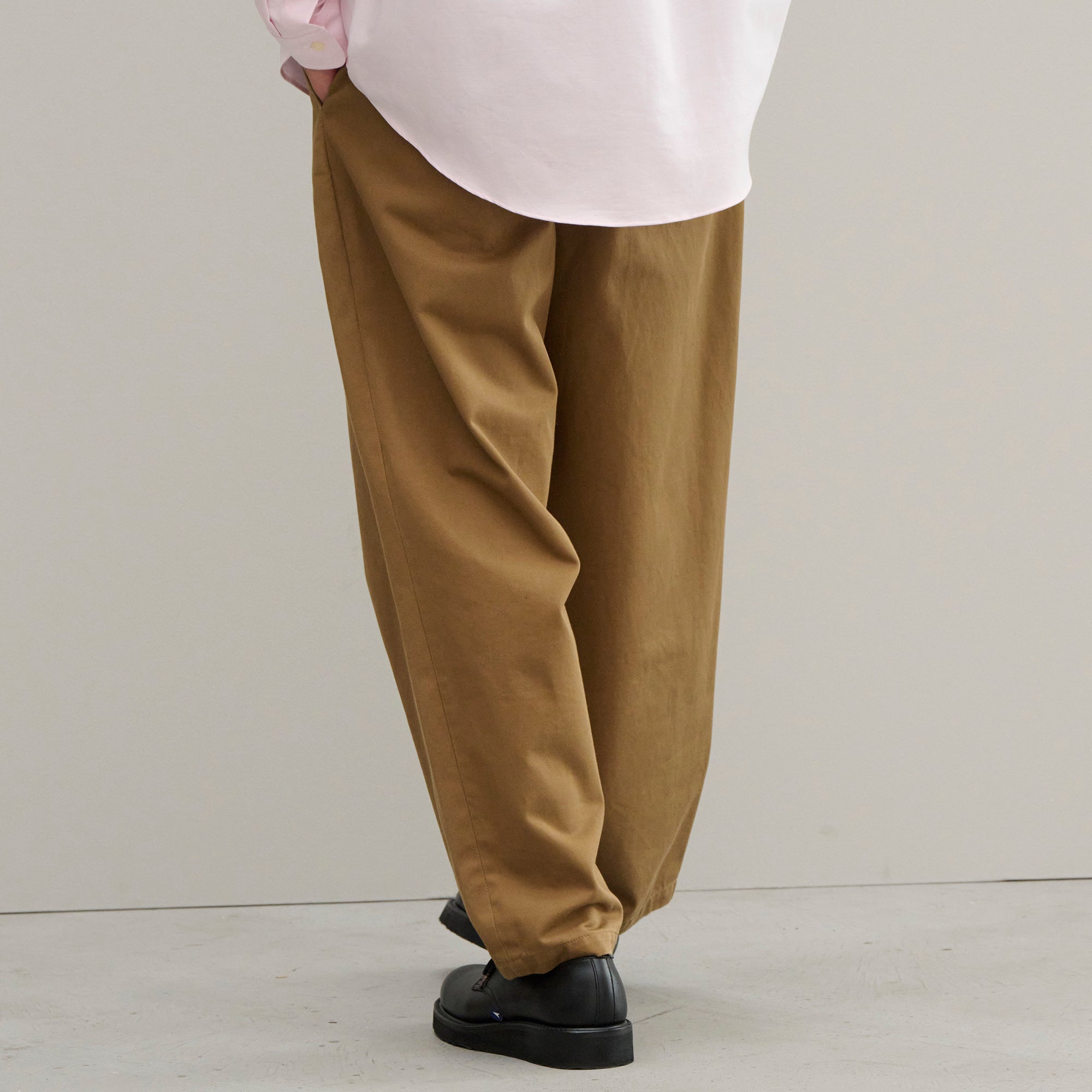 DC-3 ORGANIC COTTON TWILL TROUSERS – DESCENDANT