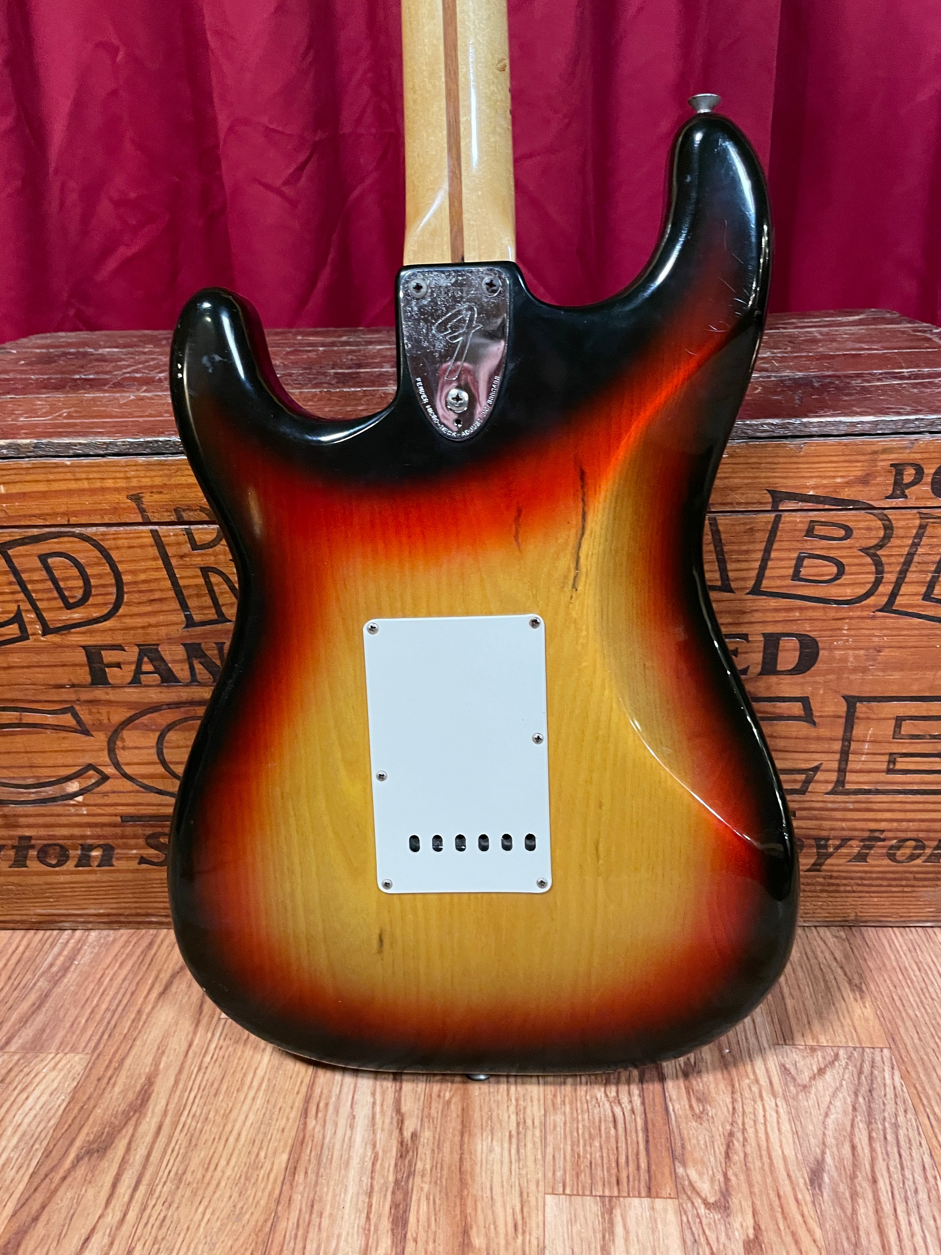 1976 Fender Stratocaster Sunburst w/ OHSC – Drugan's Drums & Guitars
