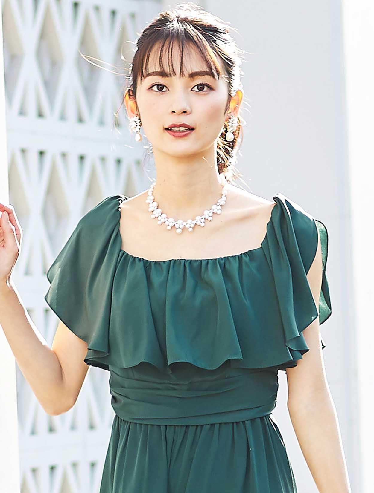 M】フリルスリーブパンツドレス（グリーン）DPSET0042のレンタルページ