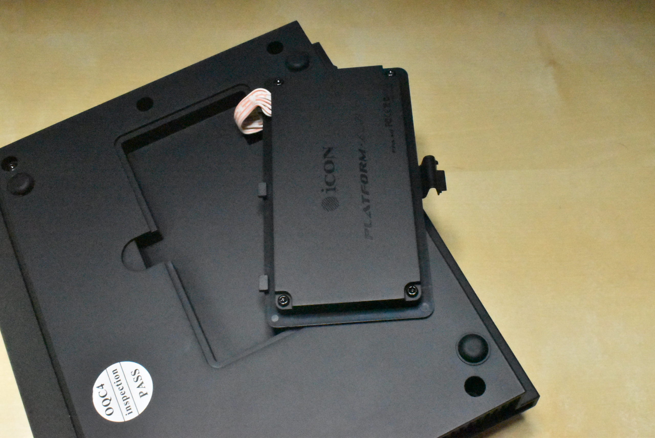 ワイヤレスで利用できるムービングフェーダー搭載の高機能