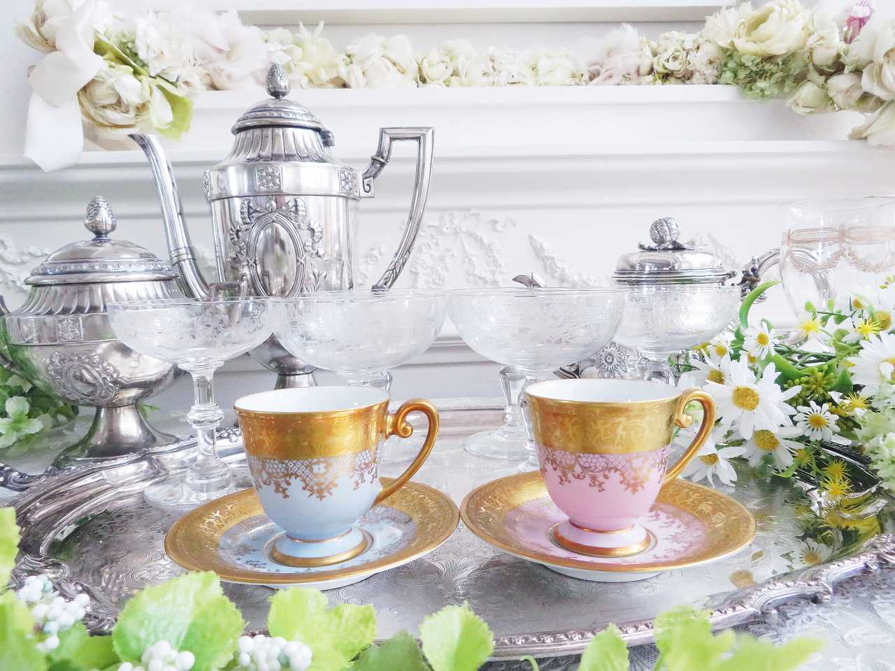 金彩 ファインポーセリン カップ＆ソーサー(ピンク） - 薔薇と天使の