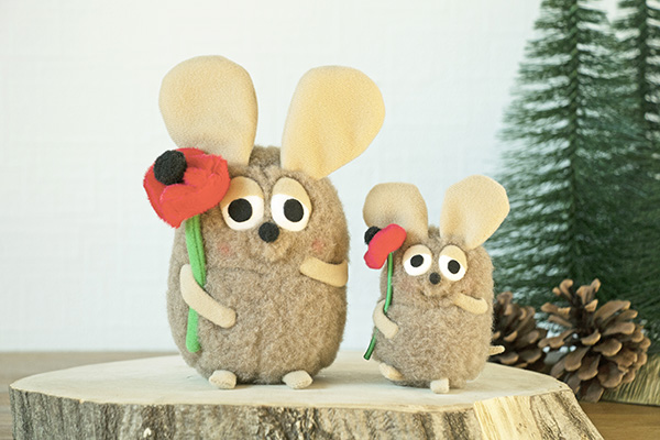 ふかふかフレデリック マスコット はにかみ | 絵本ナビ | グッズ・通販