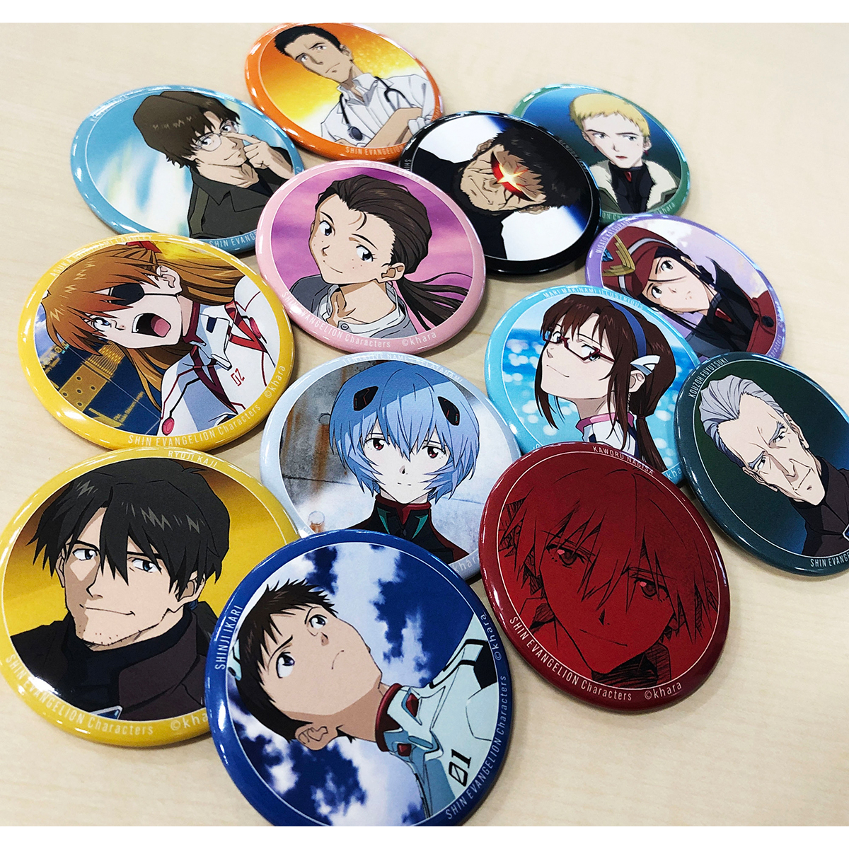 缶バッジ 碇シンジ 渚カヲル エヴァンゲリオンストア東京限定 月替わり