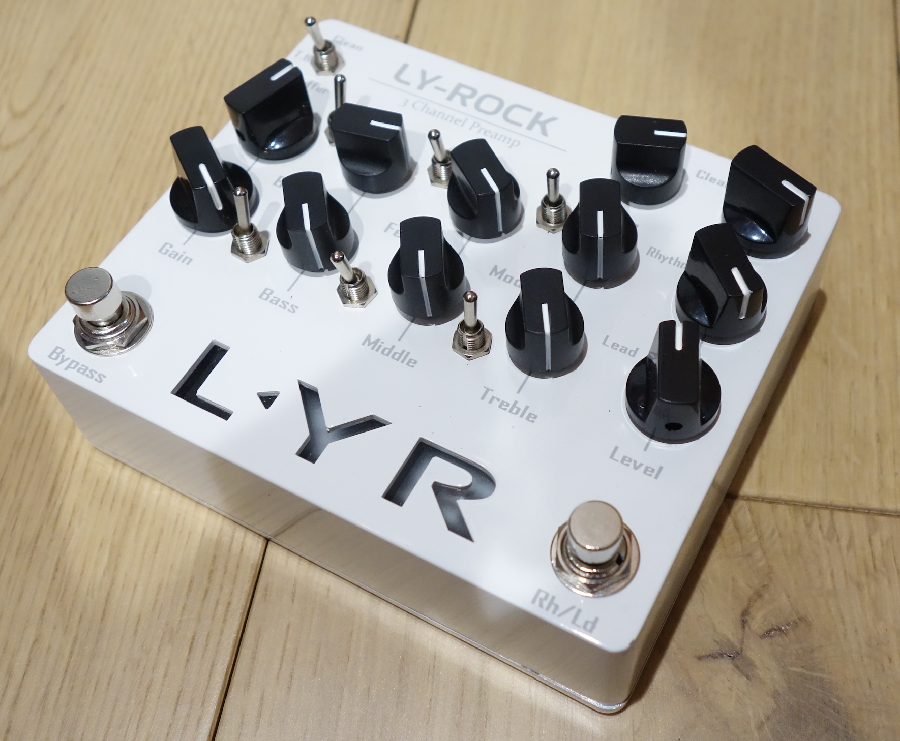 中華製クローンペダルはどれほど使えるのか〜LY-Rock編│FANTASTIA