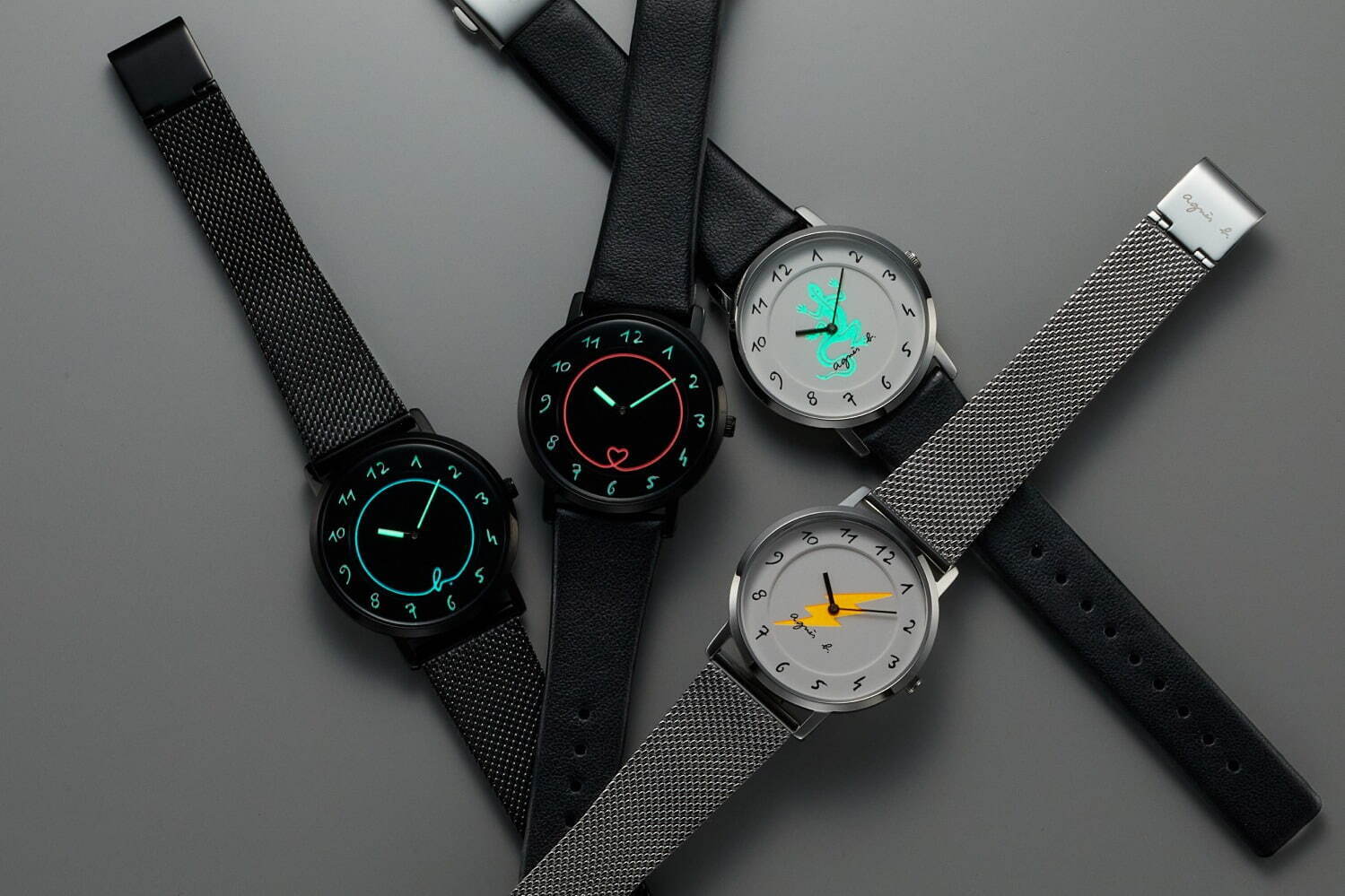 アニエスベー ウオッチ“暗がりで光る”限定腕時計、手書きハートや