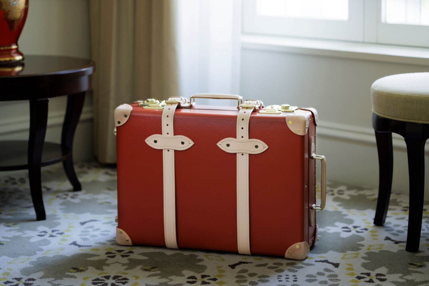 グローブ・トロッター×東京ステーションホテルコラボ、駅舎“赤煉瓦