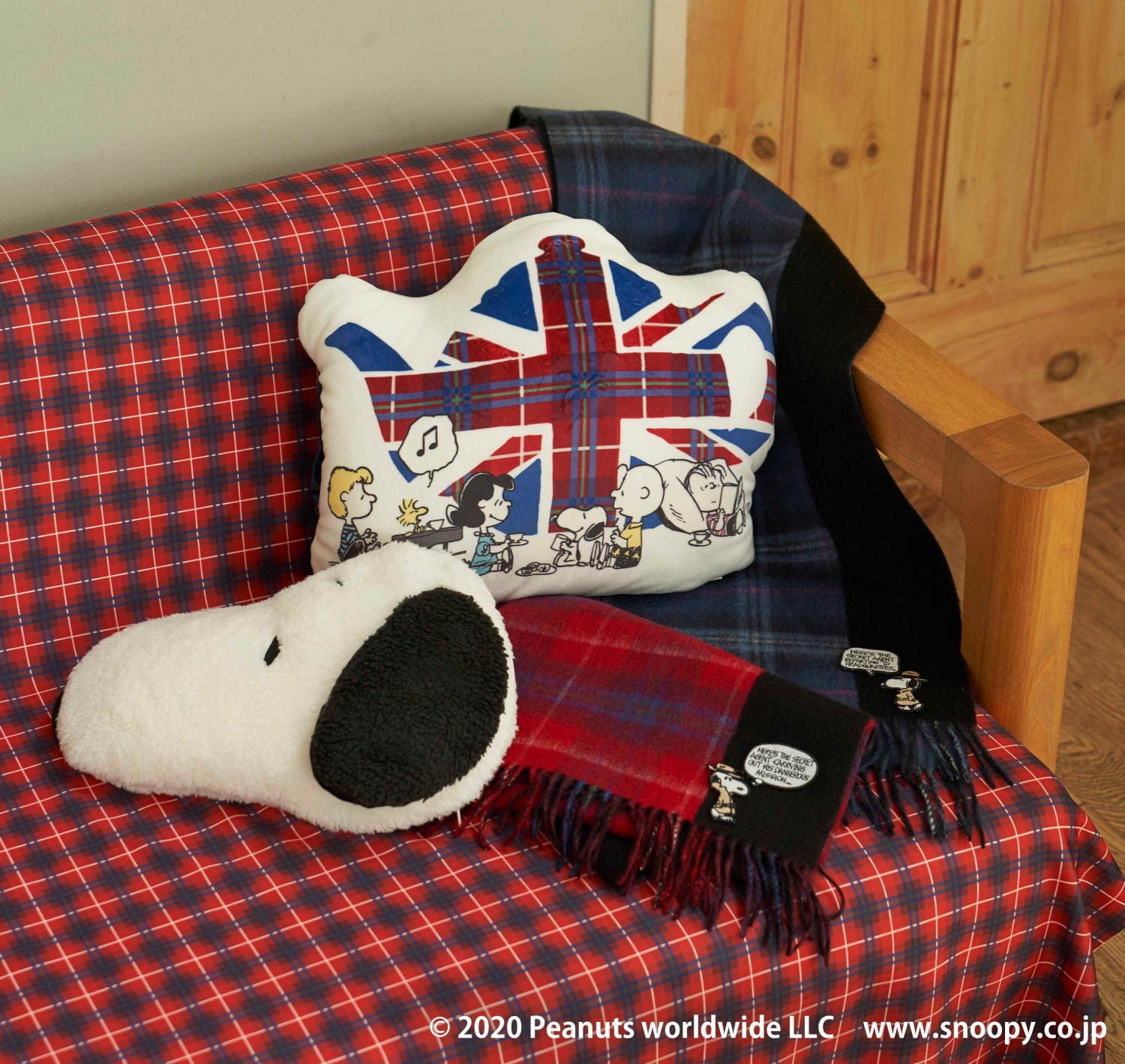 アフタヌーンティー×ピーナッツ、“諜報員スヌーピー”やタータン