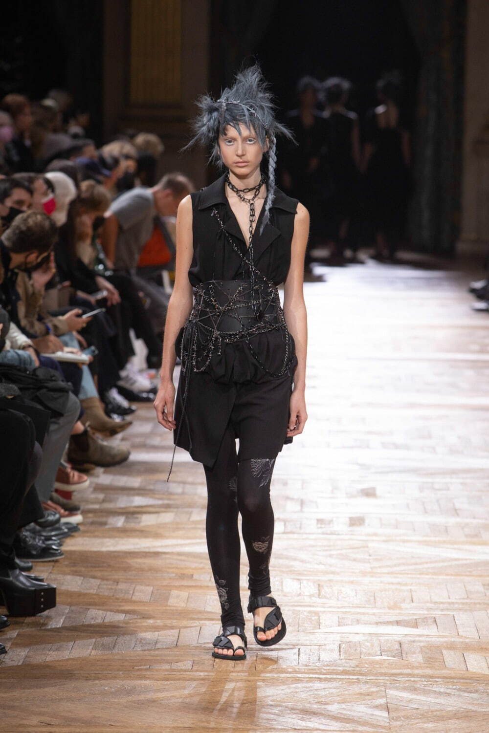 ヨウジヤマモト 2022年春夏ウィメンズコレクション - 「黒」を装う、飄