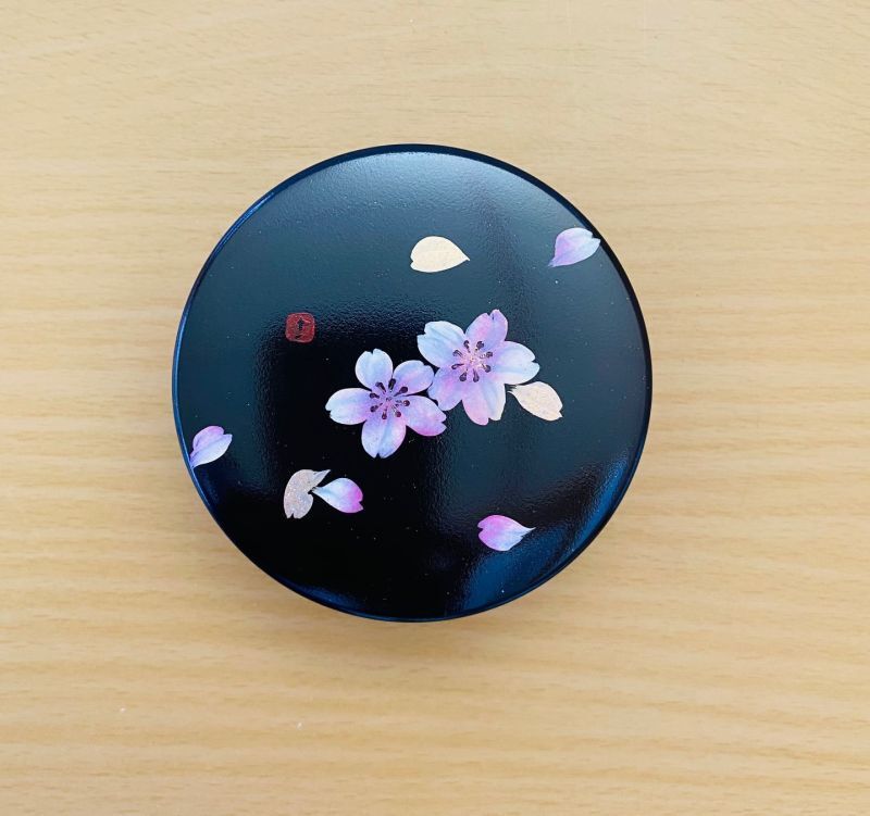 会津塗 木製盆 花の蒔絵 落款あり 会津塗 木製盆 花の蒔絵 落款あり