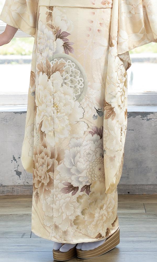 クリーム色に大輪の牡丹｜振袖大好き 【菊京屋】振袖レンタル 成人式