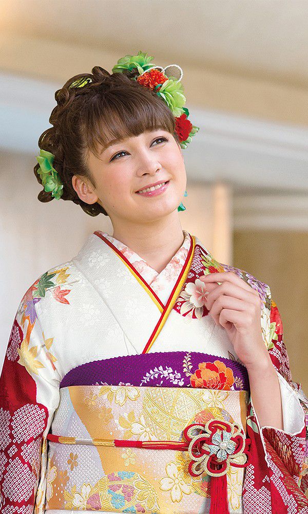 京友禅振袖・白地・あずき色┃伝統古典【菊京屋】