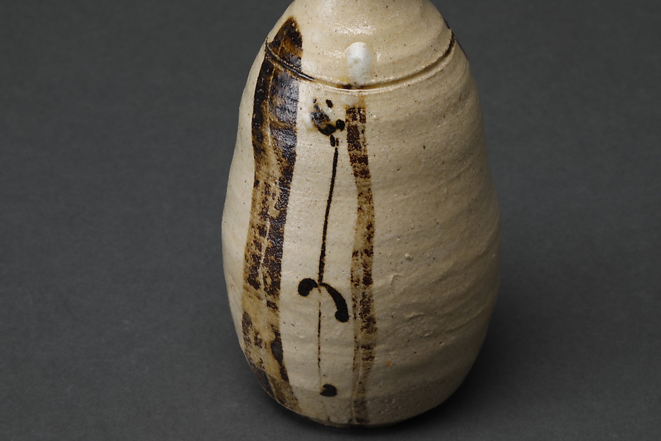 ☆琉球古陶☆ 瓶子 骨董 アンティーク 琉球古陶 沖縄 酒器 褐釉