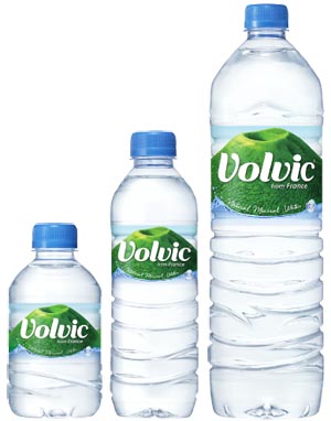 フランス オーベルニュ地方 ミネラルウォーター ボルヴィック VOLVIC