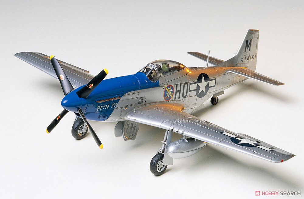 ミリタリーコレクション1/35スケール P-51D マスタング貴婦人