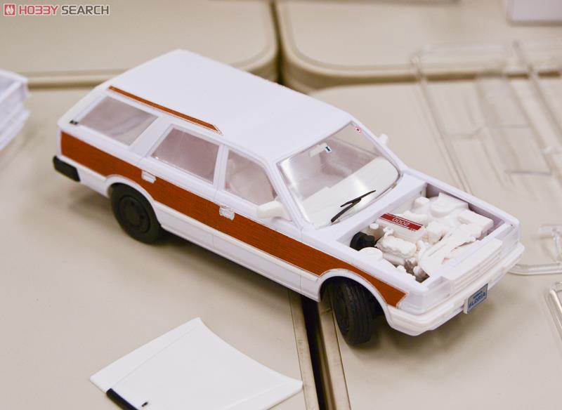 MC-003 セドリック/グロリア パトカー (プラモデル) - ホビーサーチ