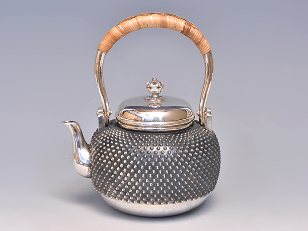 秦蔵六造 鉄瓶 饕餮文 鉄砲口 小振 ≡雅蔵≡595