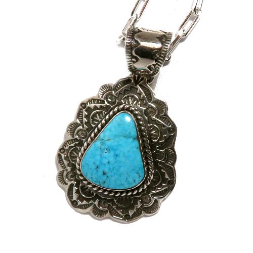 ターコイズペンダント インディアンジュエリー ナバホ族アーチスト