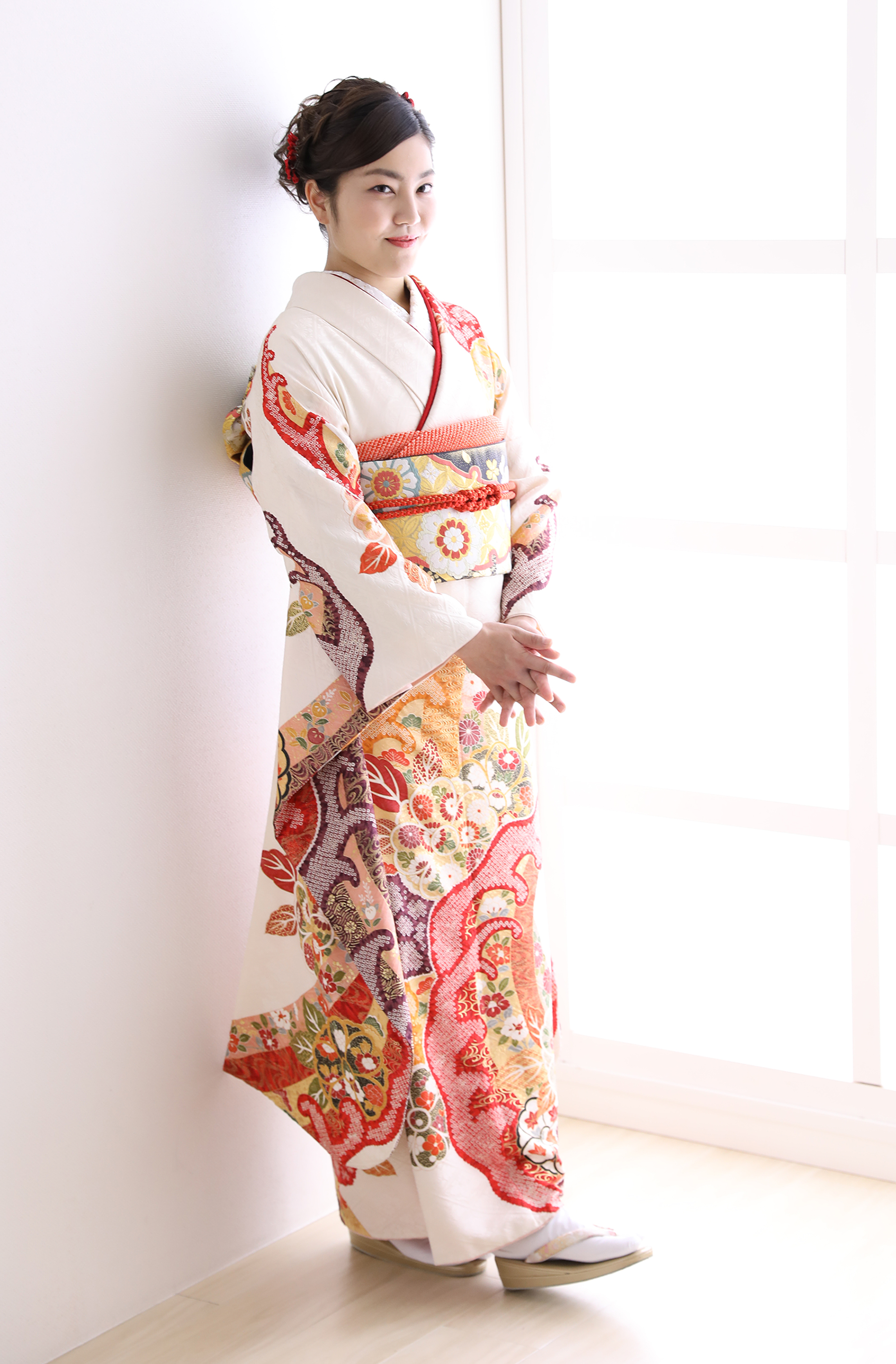 白地振袖上品な古典柄振袖成人式前撮り