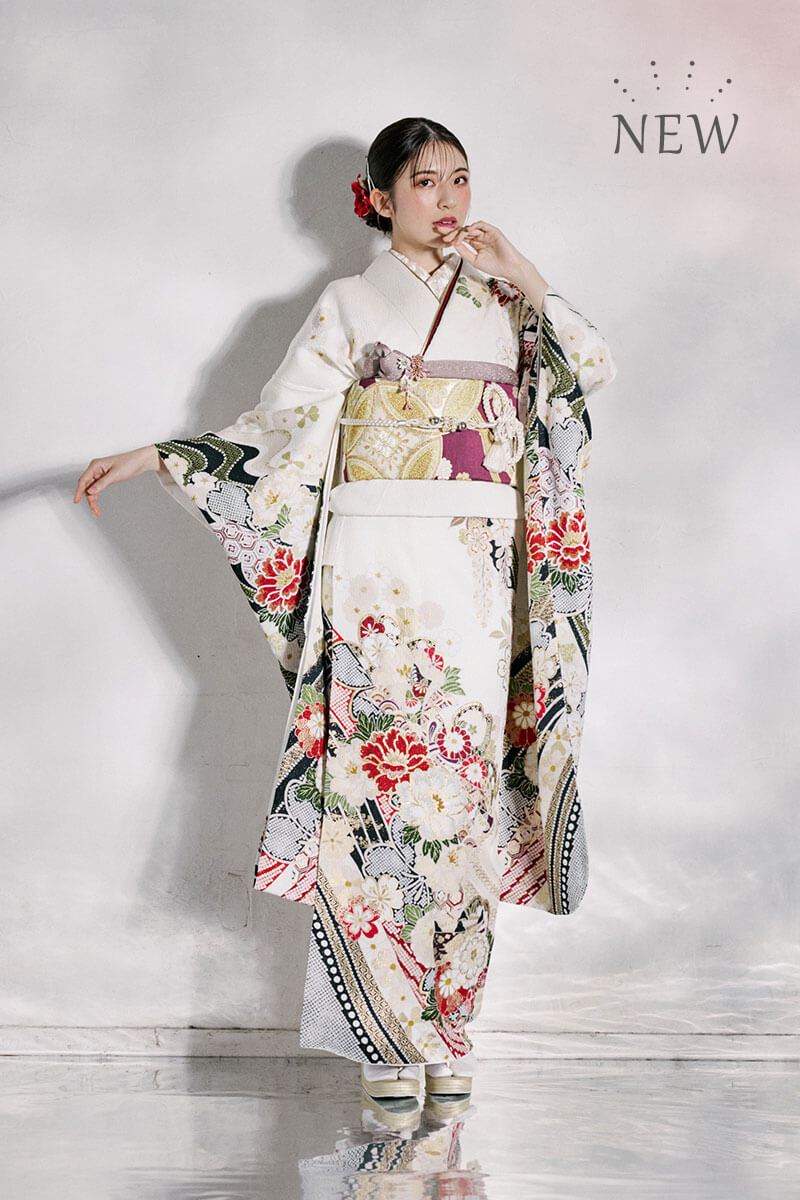 きめ細やかな金駒刺繍を施し美しい色彩が格の高さを感じさせる本格志向