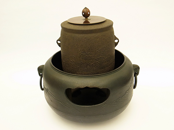 奈良釜 川邊 庄造 ・ 尚子 父娘展 | 柿傳ギャラリー