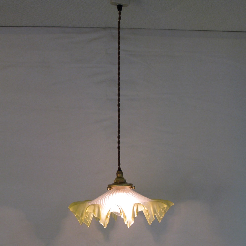 59. 40's フランスアンティーク 古民家 ガラスシェードペンダント