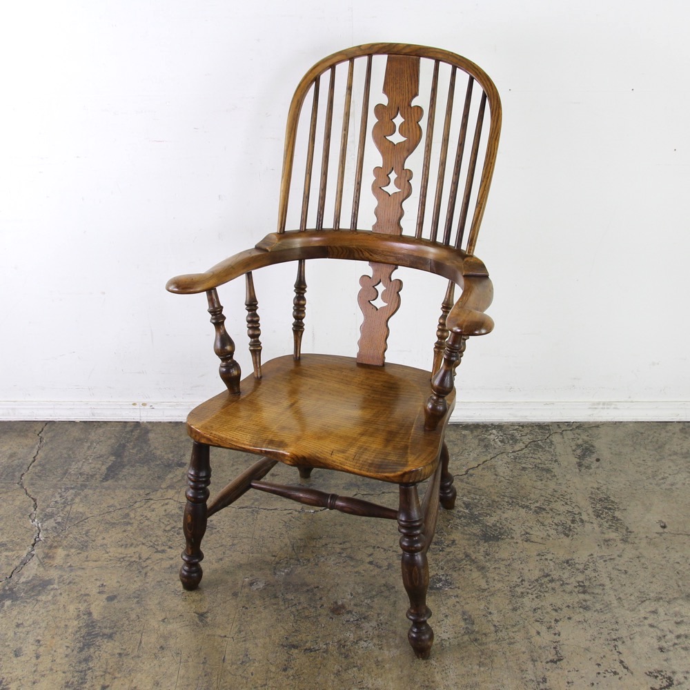 イギリス アンティーク 20世紀初頭 エルム ウィンザー アームチェア