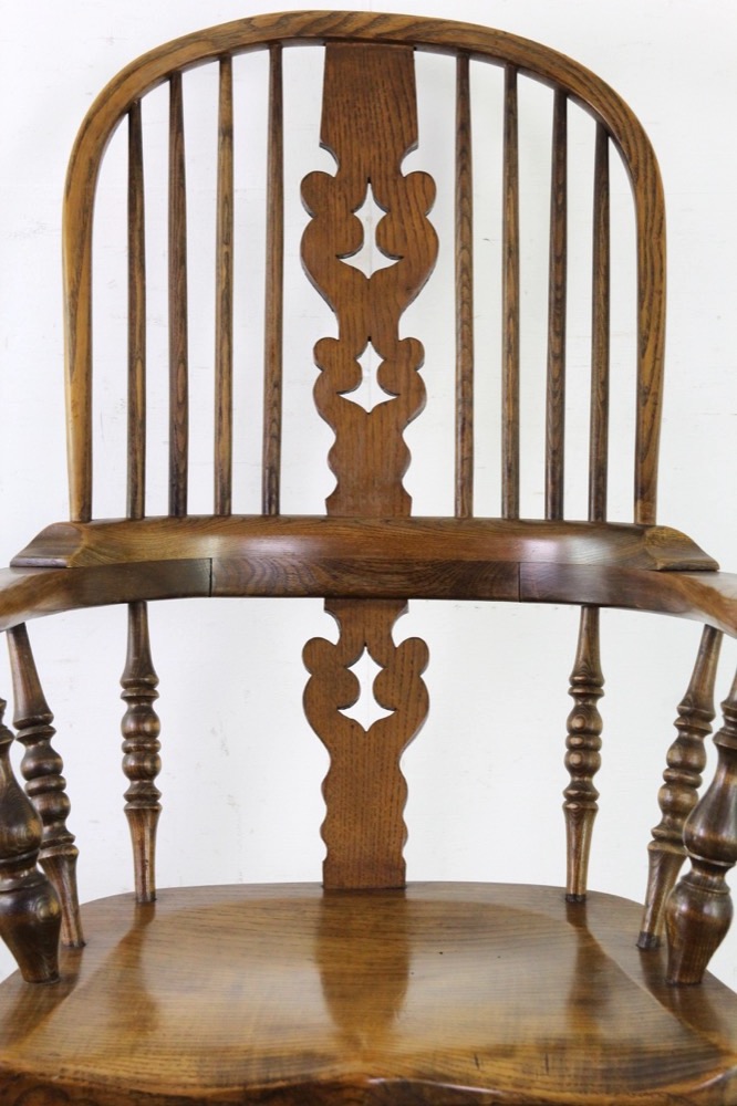 イギリス アンティーク 20世紀初頭 エルム ウィンザー アームチェア