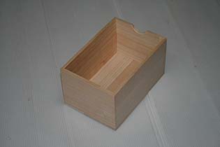 木製ケヤキ三段食籠桐箱付き [B25800] 木製ケヤキ三段食籠桐箱付き