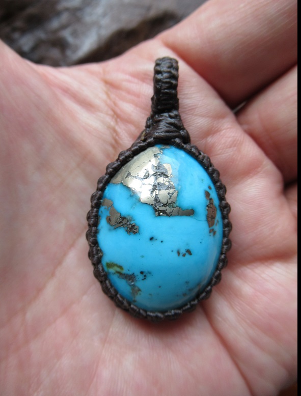 «special collection»大粒イラン産ターコイズマクラメネックレス ☆ターコイズ・トルコ石 (イラン産)☆マクラメ編みネックレス 405