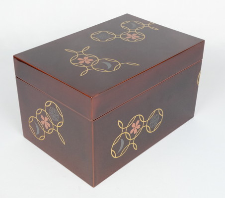 りんしゃん 輪島塗 岡山玉鳳雪月花蒔絵茶箱茶碗棗一式 共箱 U R8427