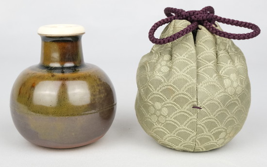 栗山園オンライン通販部 / 【出物】 高取茶入 14代亀井味楽