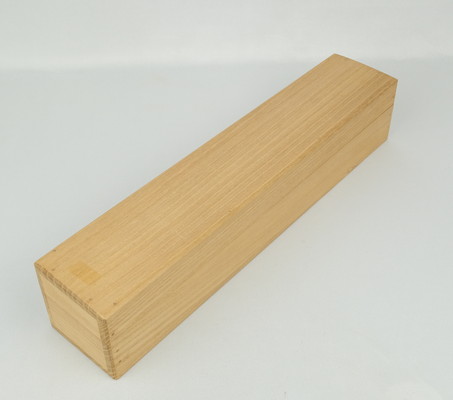 栗山園オンライン通販部 / 【出物】 掛軸 一行「春風花草香」 前田昌道