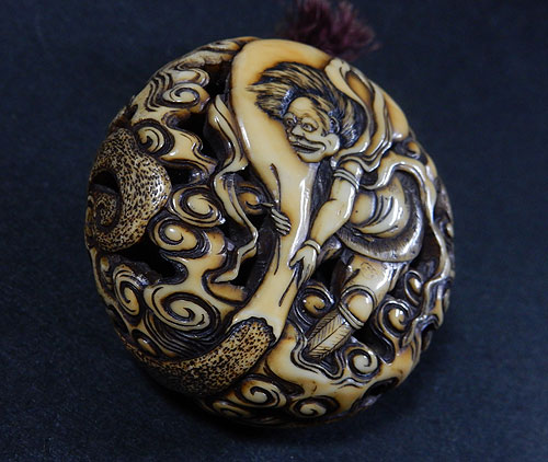 犬の彫刻 ショップ 3体セット彫刻極上根付天然素材アンティーク骨董