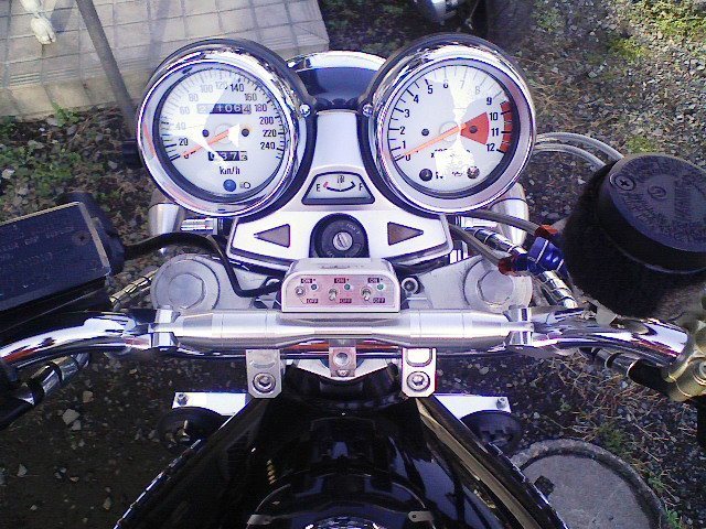 ヨシムラ デジタルマルチテンプメーター｜HCZ.JP ゼファー1100