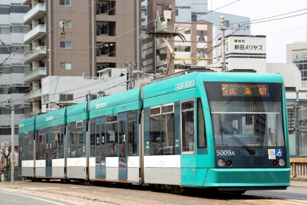 NT123 広島電鉄 5000形 グリーンムーバー 車両の紹介：超低床車 5000形