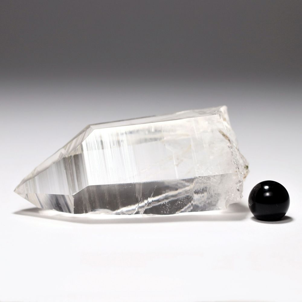 高品質++]ガネッシュヒマール産ヒマラヤ水晶原石ナチュラルポイント