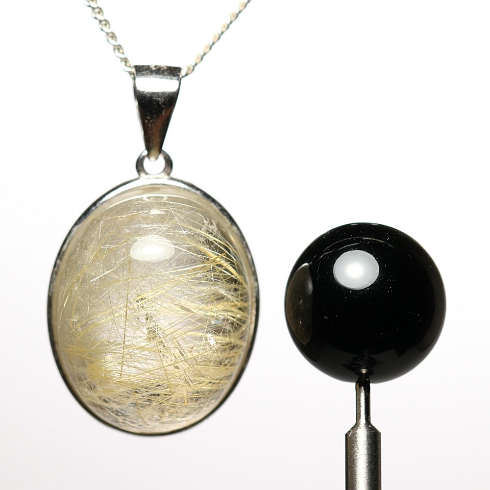 ゴールドルチルクォーツペンダントトップ（シルバー925・オーバル