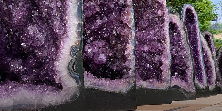 アメジストドーム（カペーラ） - 埼玉県吉川市の天然石専門店・水晶