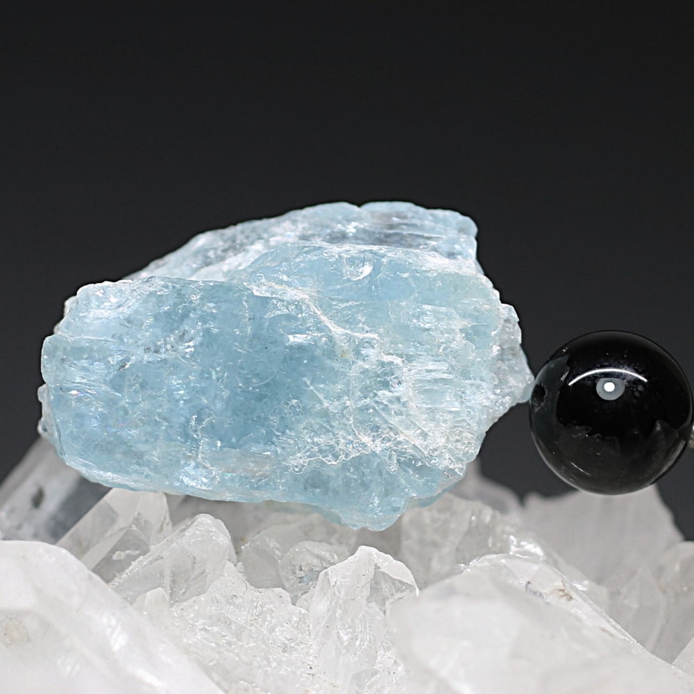 ブラジル産]天然アクアマリン結晶/未加工原石（非加熱無着色・12.9g