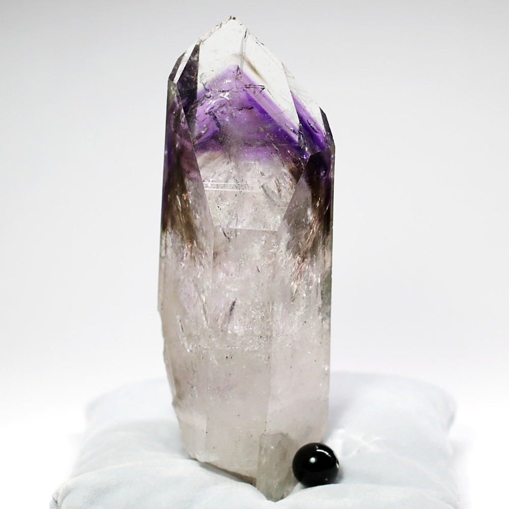 ナミビア共和国ブランドバーグ産]水入りアメジストエレスチャル原石