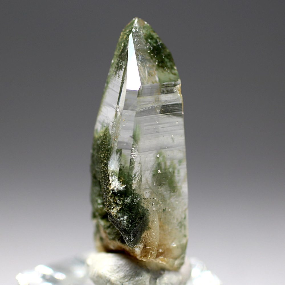 A ガネッシュヒマール産水晶 ガネーシュヒマール クローライト