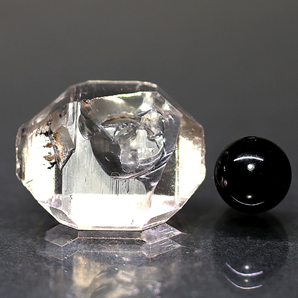 パキスタン産]ダイヤモンドクォーツ原石（パキスタンハーキマー・僅か